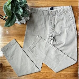 J. Crew Men's The Driggs Khaki Chinos, Size 31X32